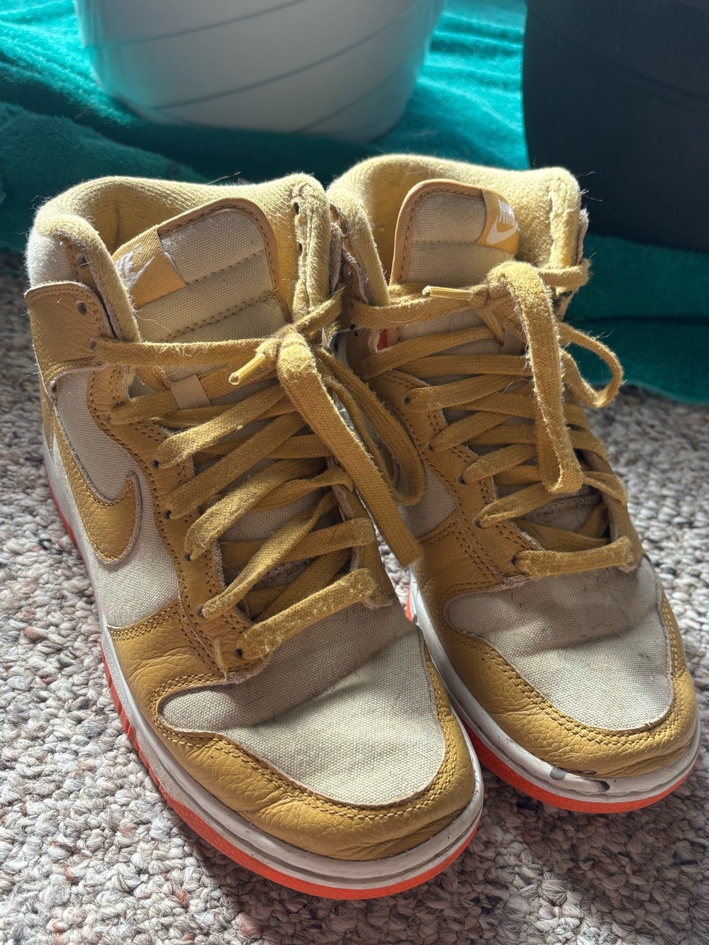 Nike Air Force 1 Hightops